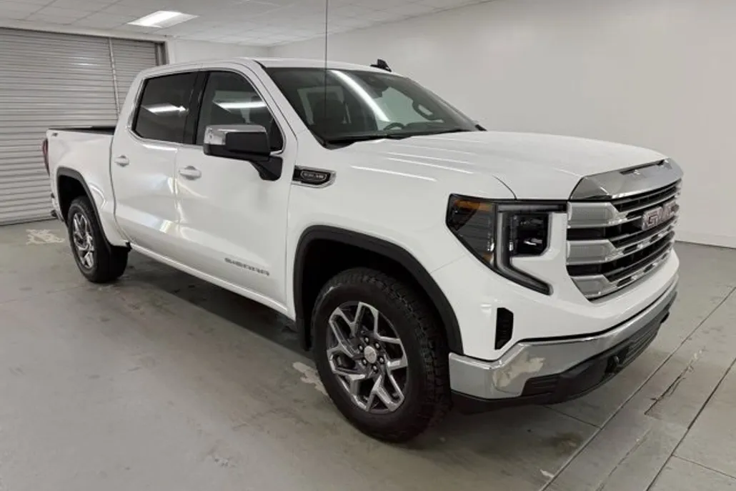 2026 Gmc Sierra 1500 SLE photo 1