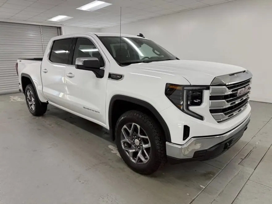 2026 Gmc Sierra 1500 SLE photo 1