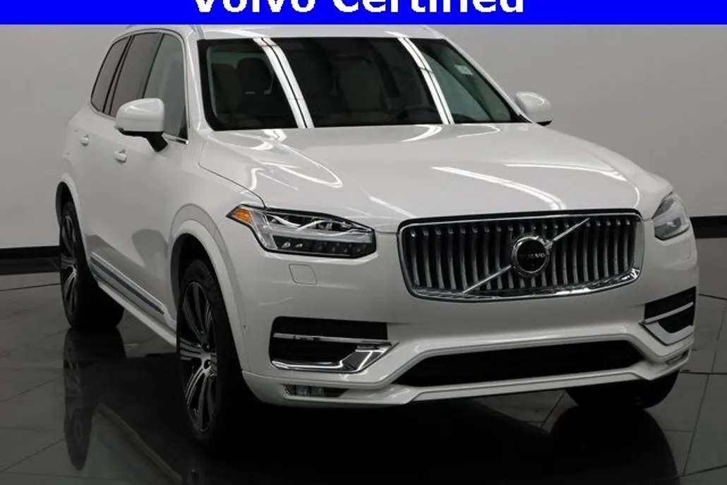 2024 Volvo XC90 Plus photo 1