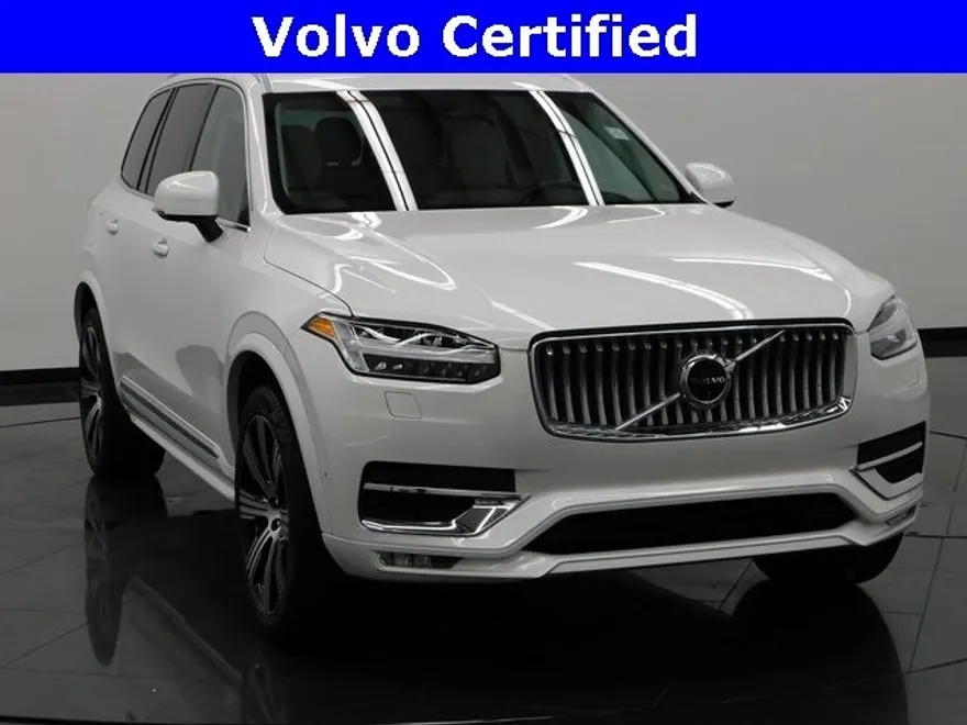 2024 Volvo XC90 Plus photo 1