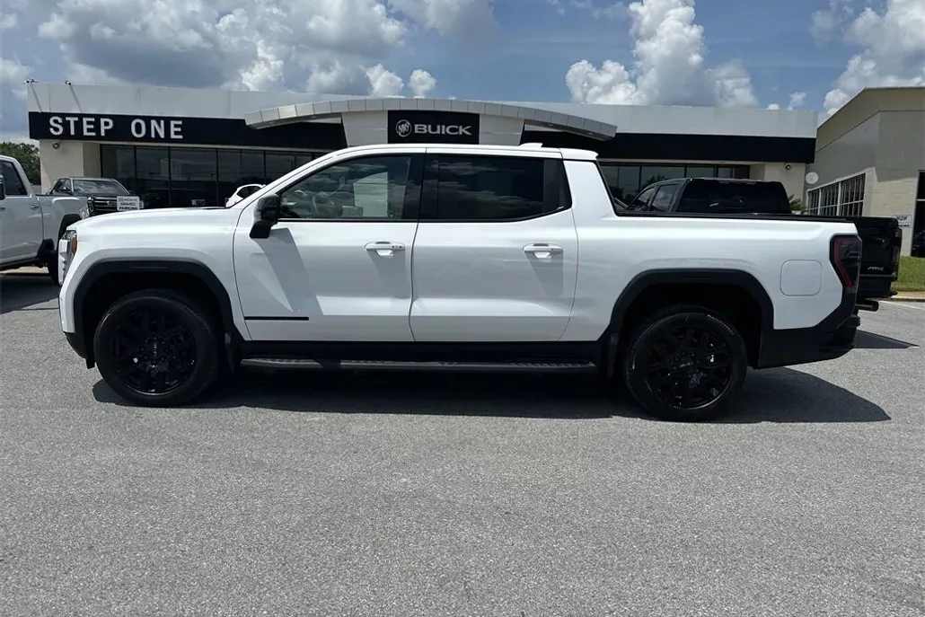 2026 Gmc Sierra EV photo 1