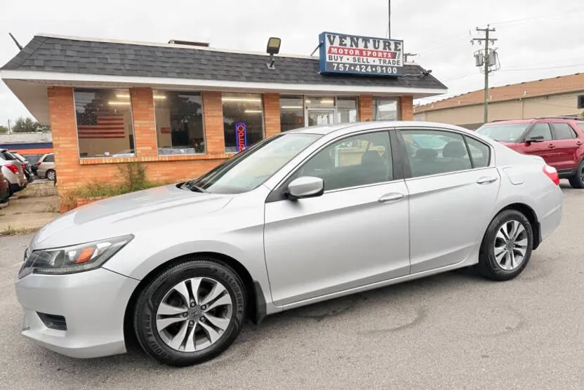 2013 Honda Accord LX photo 1