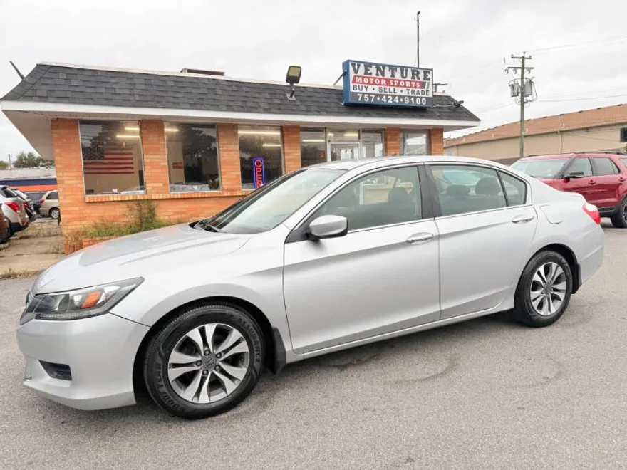 2013 Honda Accord LX photo 1