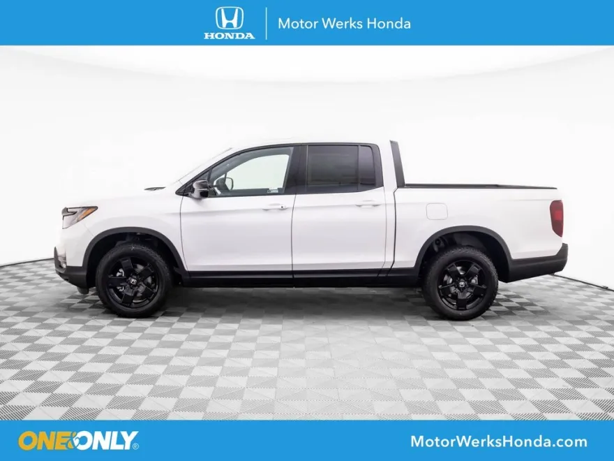 2025 Honda Ridgeline Black Edition photo 1
