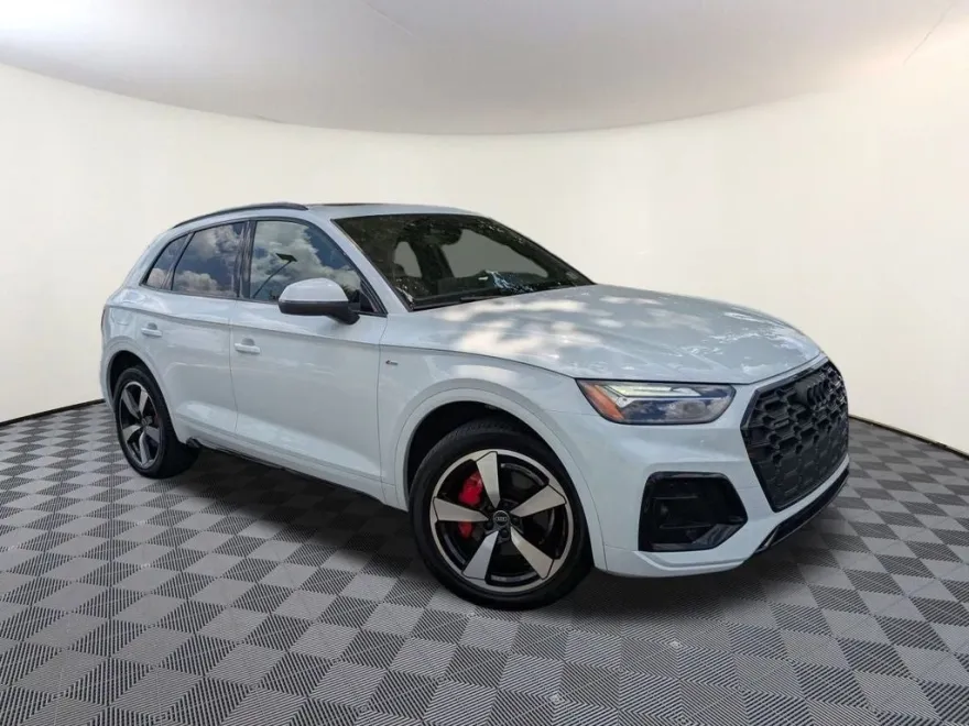 2024 Audi Q5 45 S line Premium Plus photo 1