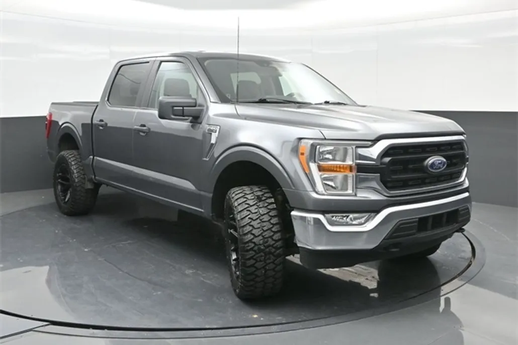 2022 Ford F-150 XLT photo 1