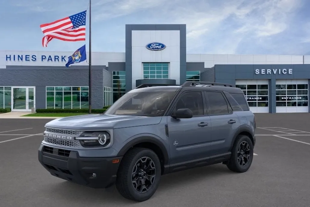 2025 Ford Bronco Sport Outer Banks photo 1