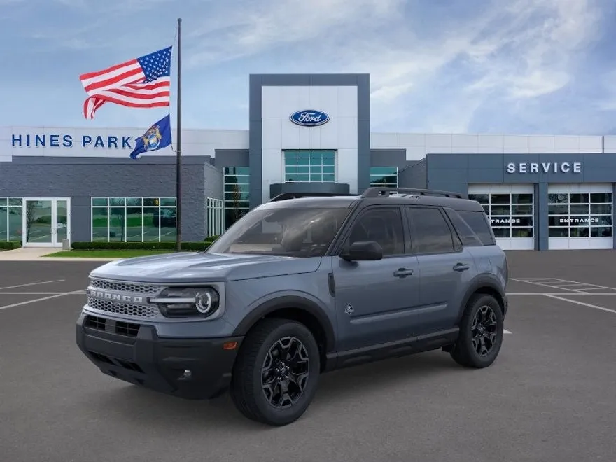 2025 Ford Bronco Sport Outer Banks photo 1