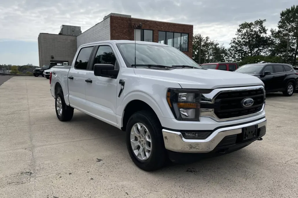 2023 Ford F-150 XLT photo 1