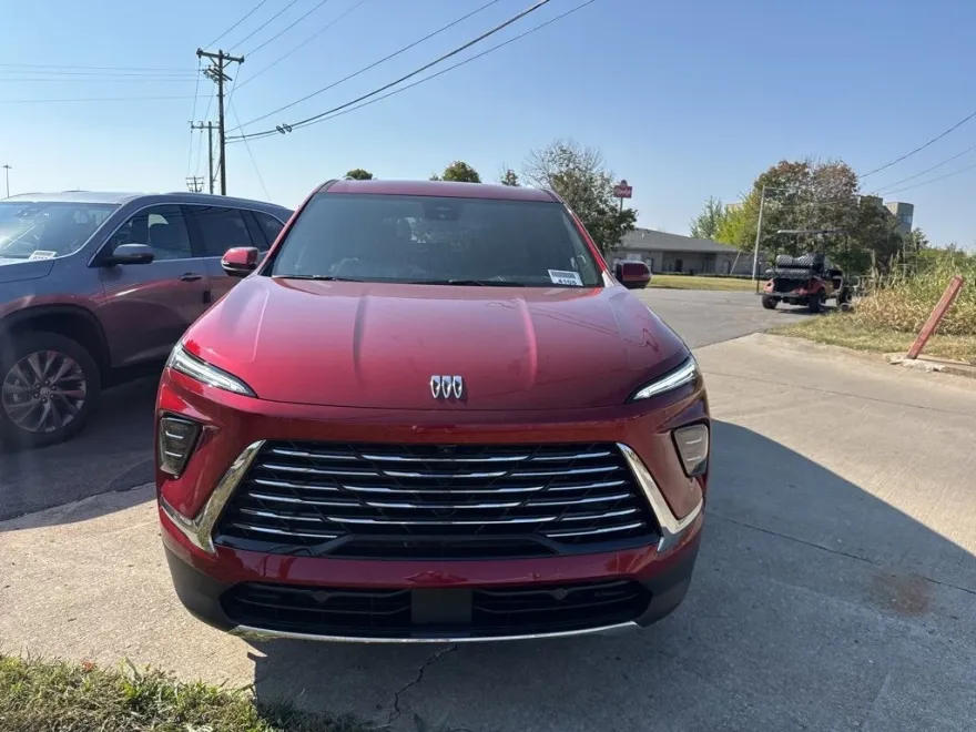 2026 Buick Enclave Preferred photo 1