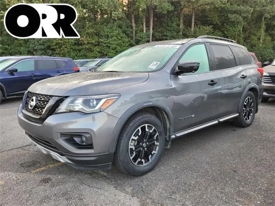 2020 Nissan Pathfinder SL photo 1