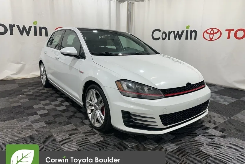 2015 Volkswagen Golf GTI SE photo 1