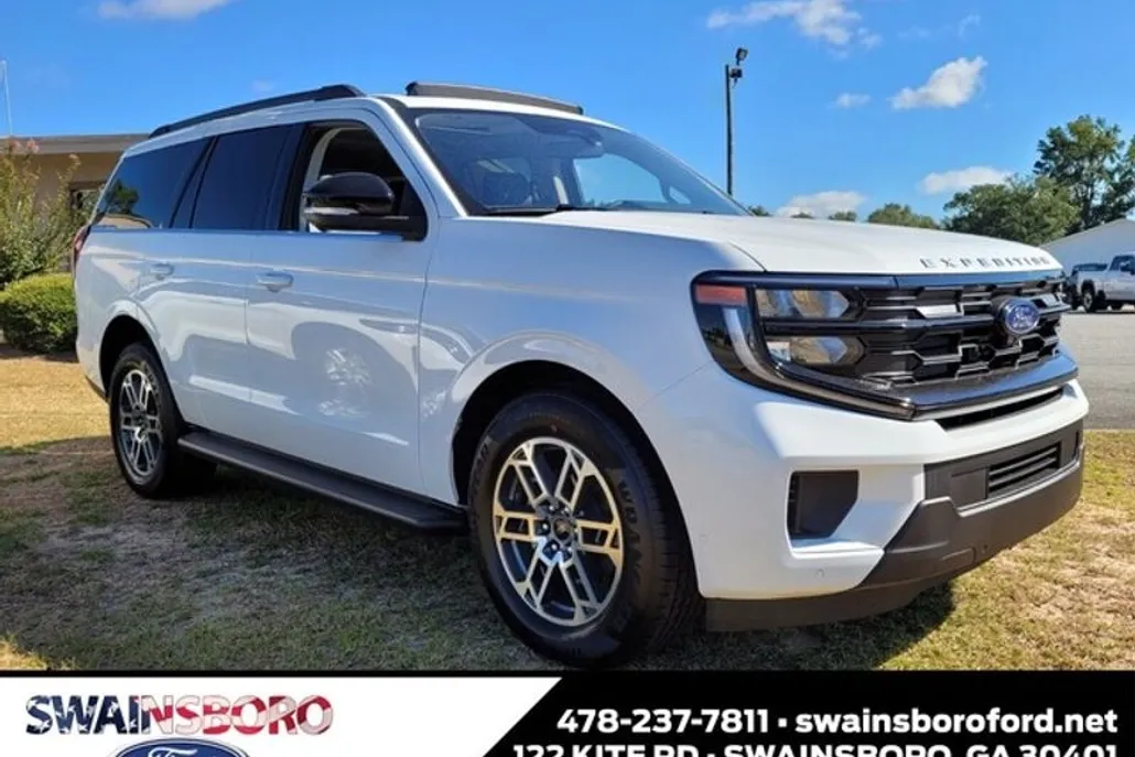 2025 Ford Expedition photo 1