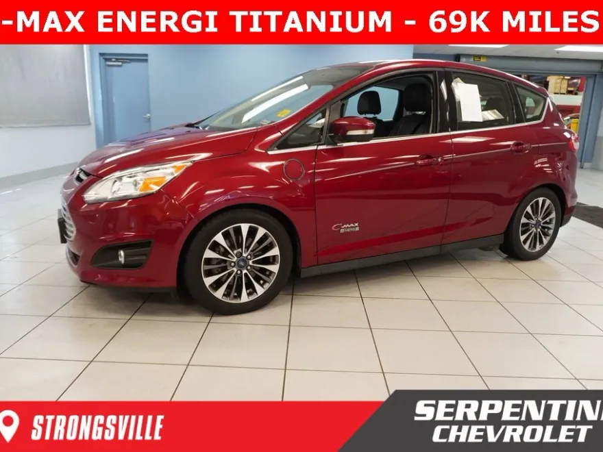 2017 Ford C-Max Energi Titanium photo 1