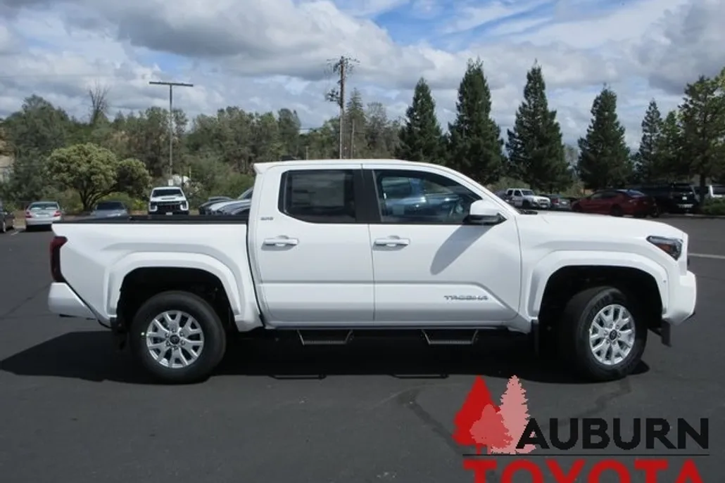 2025 Toyota Tacoma SR5 Double Cab photo 1