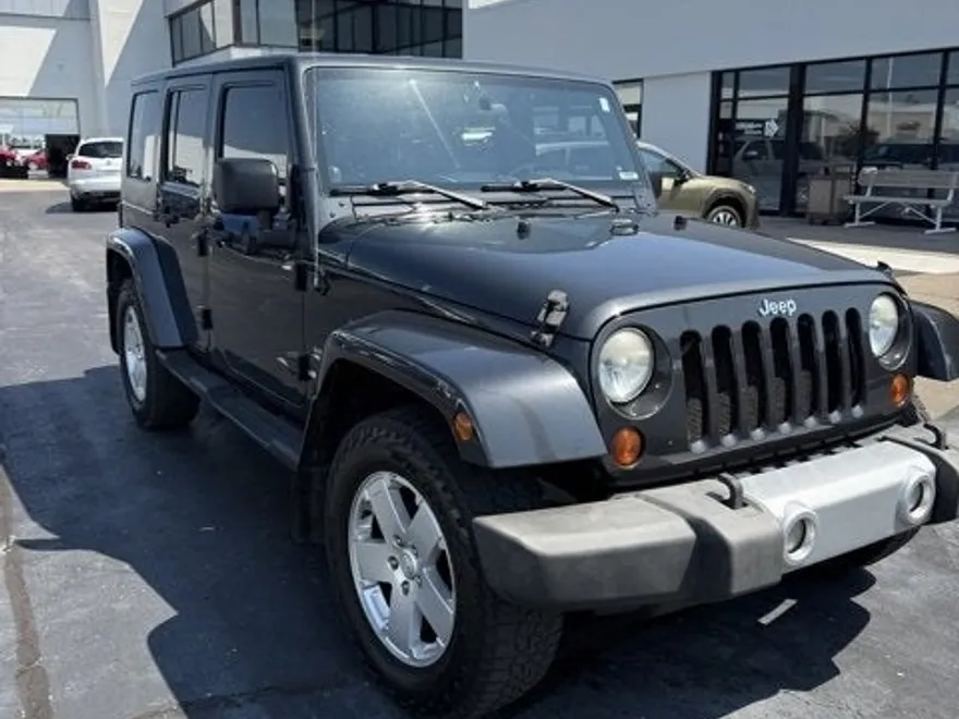 2010 Jeep Wrangler Unlimited Sahara photo 1
