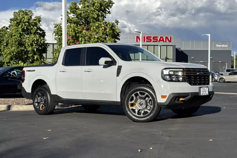 2023 Ford Maverick XLT Lariat photo 1