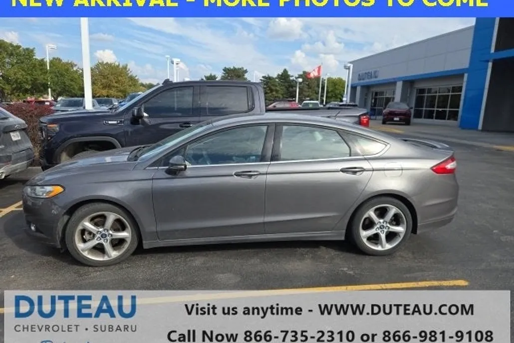2014 Ford Fusion SE photo 1