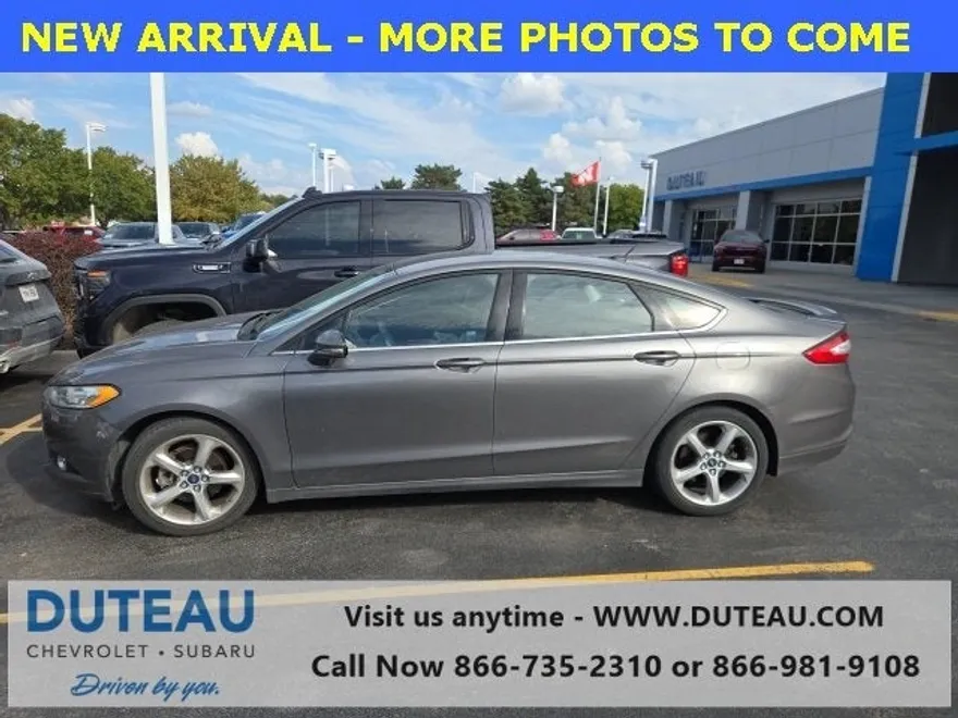 2014 Ford Fusion SE photo 1
