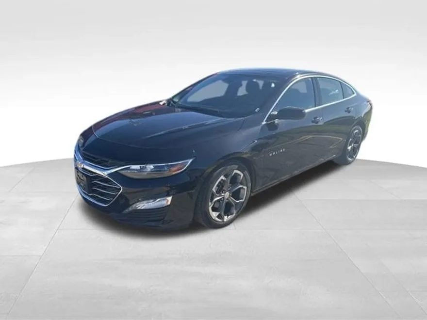 2024 Chevrolet Malibu 1LT photo 1