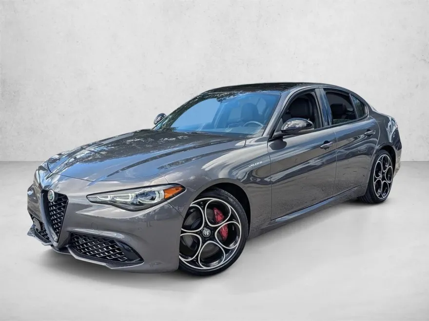 2024 Alfa Romeo Giulia Ti photo 1