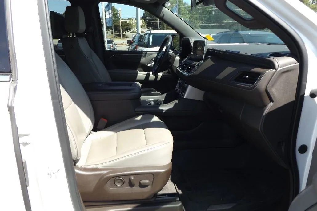 2021 Gmc Yukon SLT photo 1