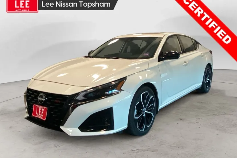 2024 Nissan Altima 2.5 SR photo 1