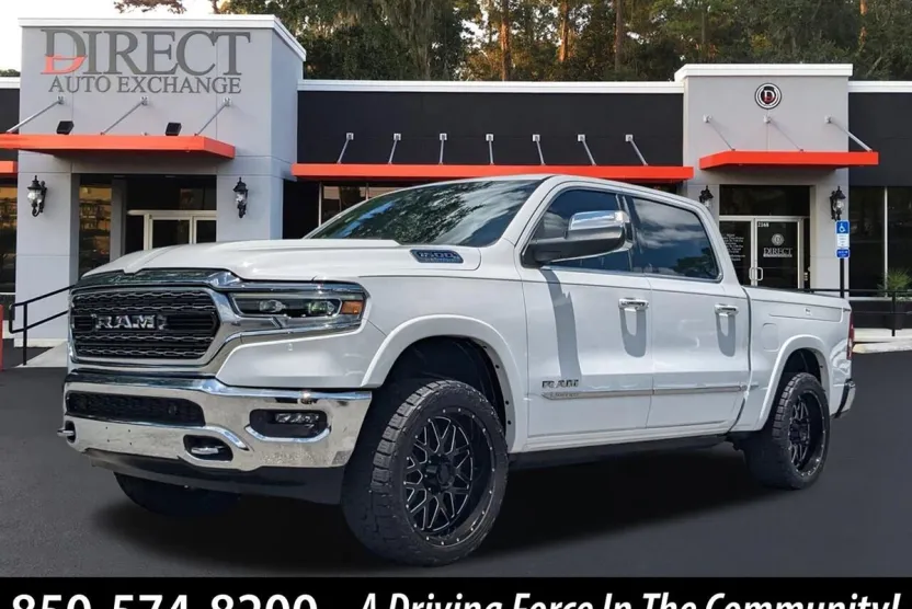2022 Ram 1500 Limited photo 1