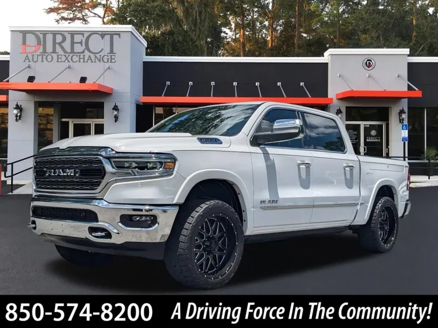 2022 Ram 1500 Limited photo 1