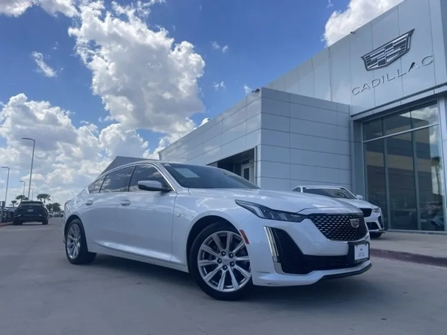 2024 Cadillac CT5 Luxury photo 1