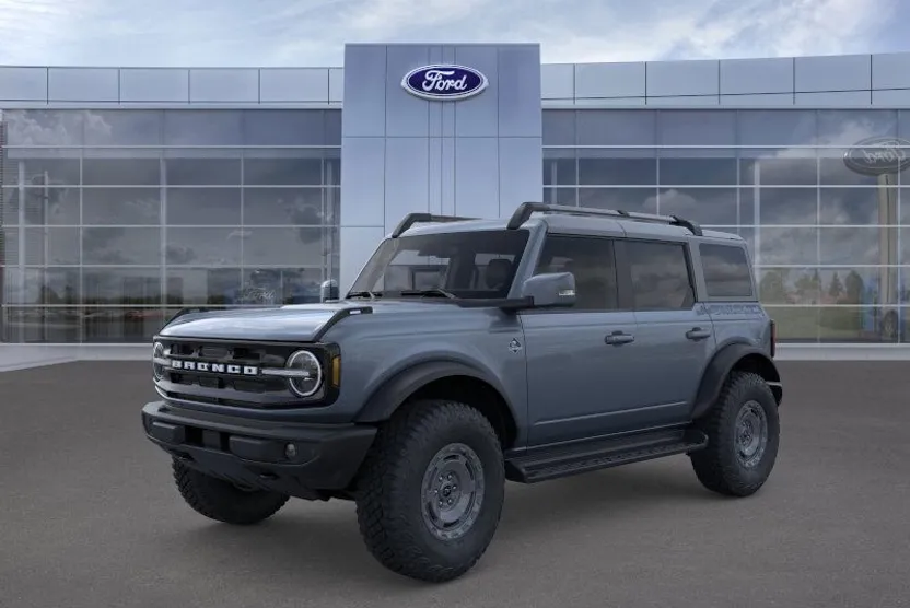 2025 Ford Bronco Outer Banks photo 1