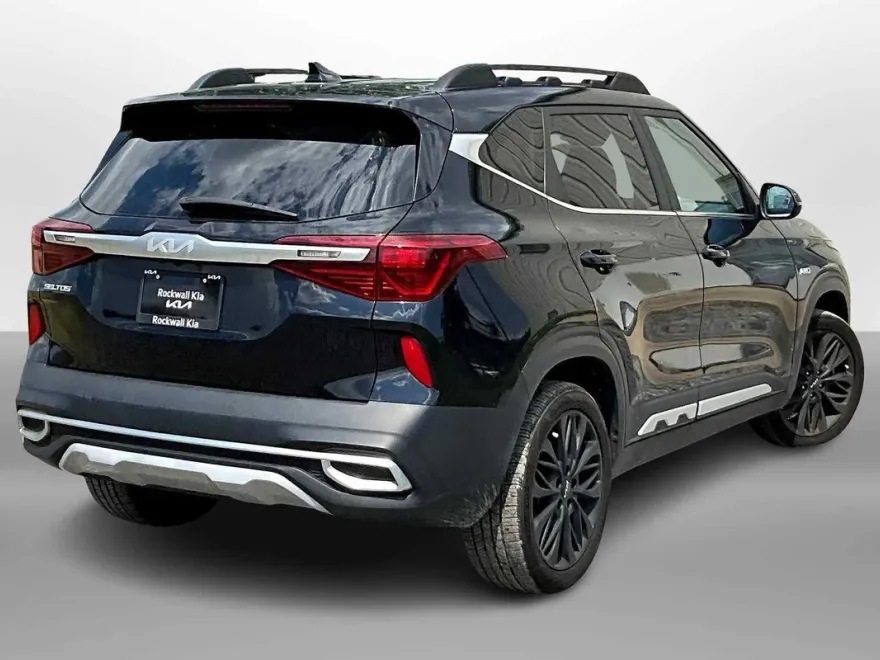 2023 Kia Seltos Nightfall Edition photo 1