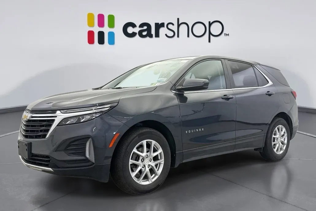 2023 Chevrolet Equinox LT photo 1
