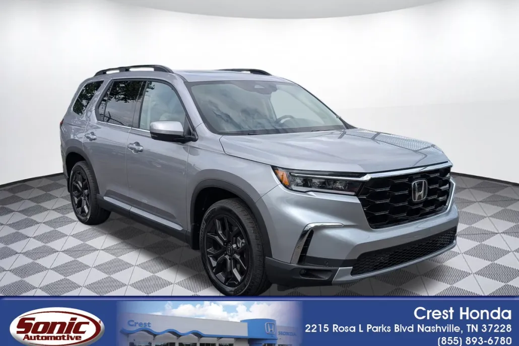 2025 Honda Pilot Touring photo 1