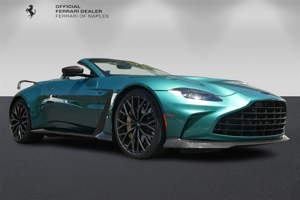 2023 Aston Martin Vantage photo 1
