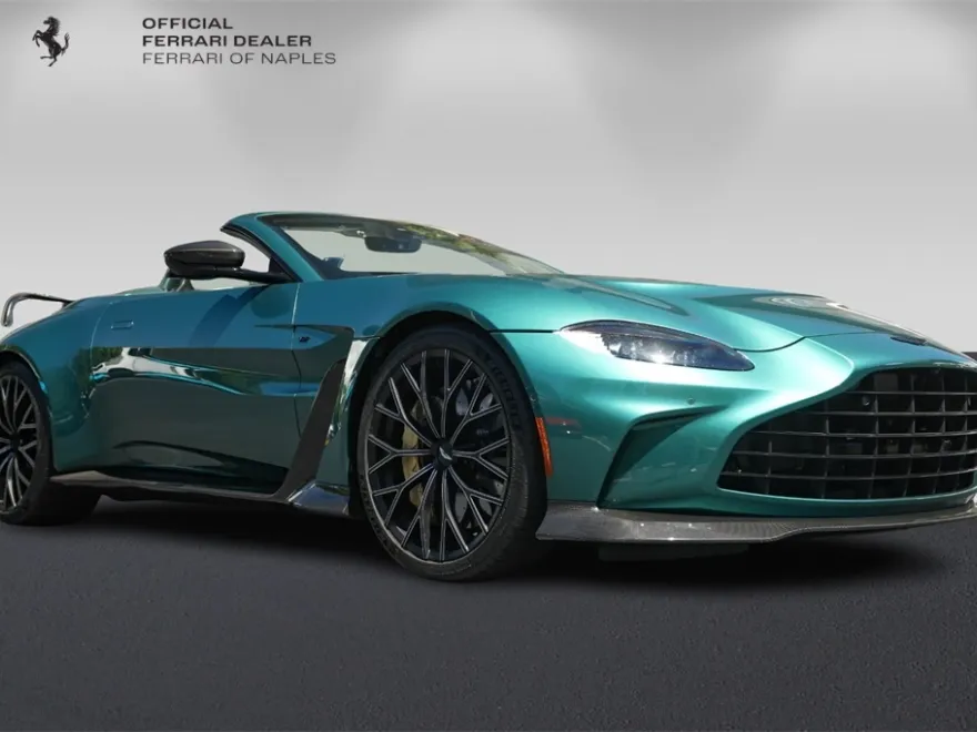 2023 Aston Martin Vantage photo 1