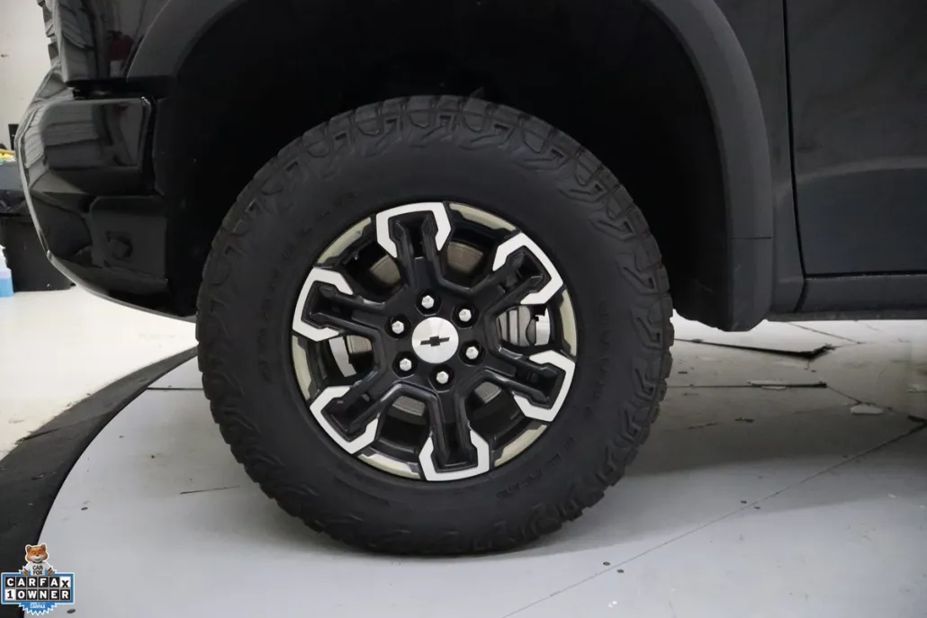 2024 Chevrolet Silverado 1500 ZR2 photo 1