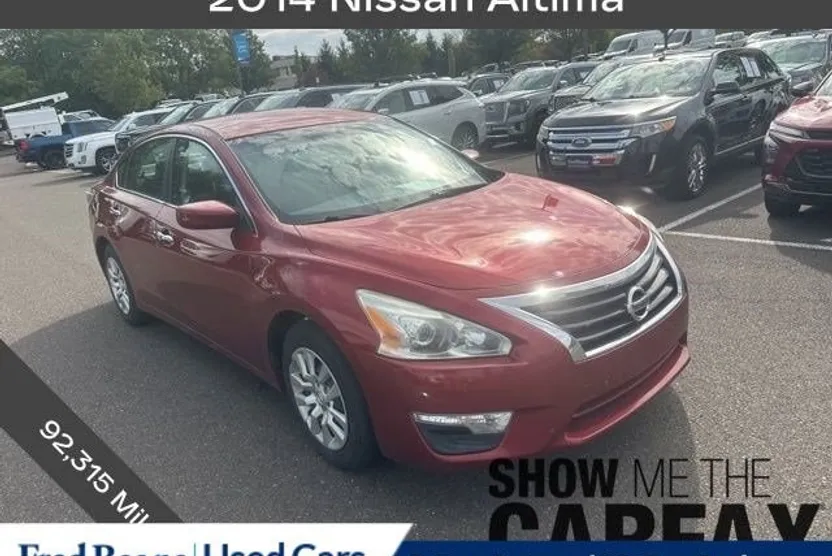 2014 Nissan Altima 2.5 S photo 1