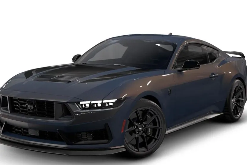 2025 Ford Mustang Dark Horse photo 1