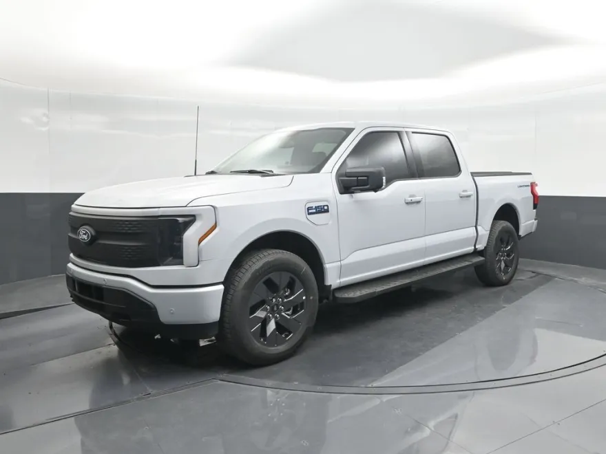 2025 Ford F-150 Lightning photo 1