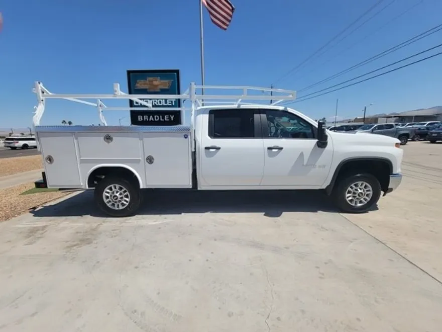 2025 Chevrolet Silverado 2500HD photo 1