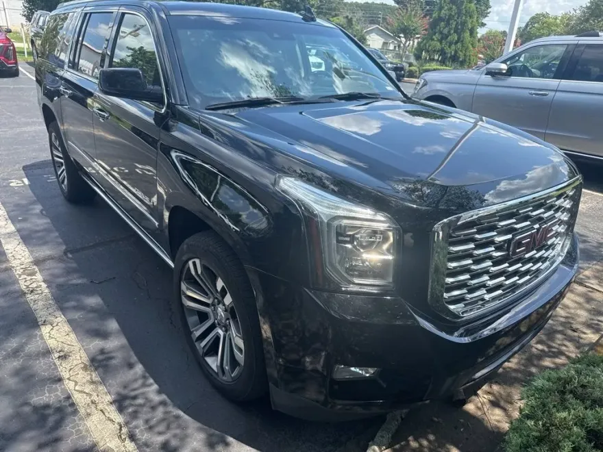 2018 Gmc Yukon XL Denali photo 1
