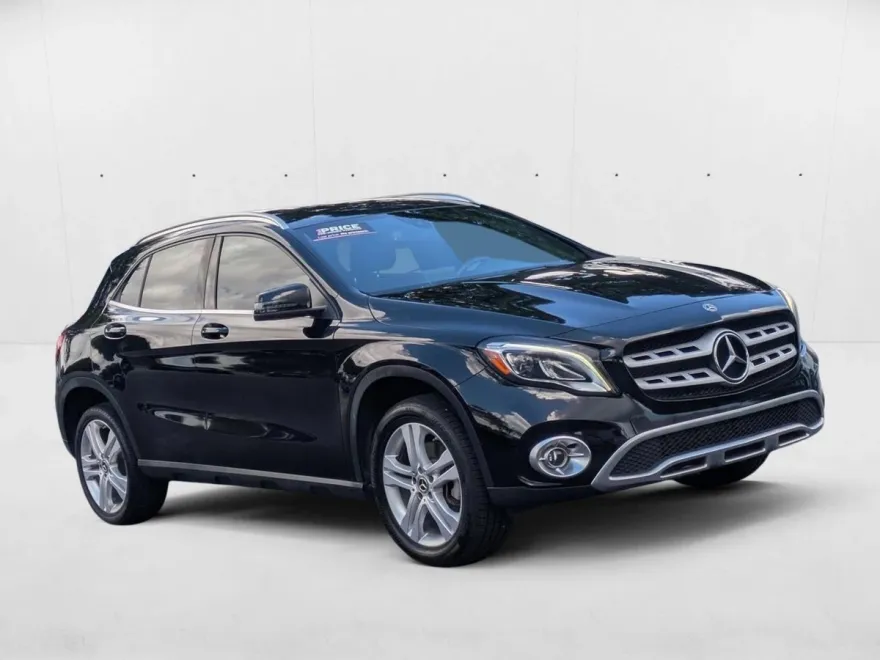 2020 Mercedes Benz GLA 250 photo 1