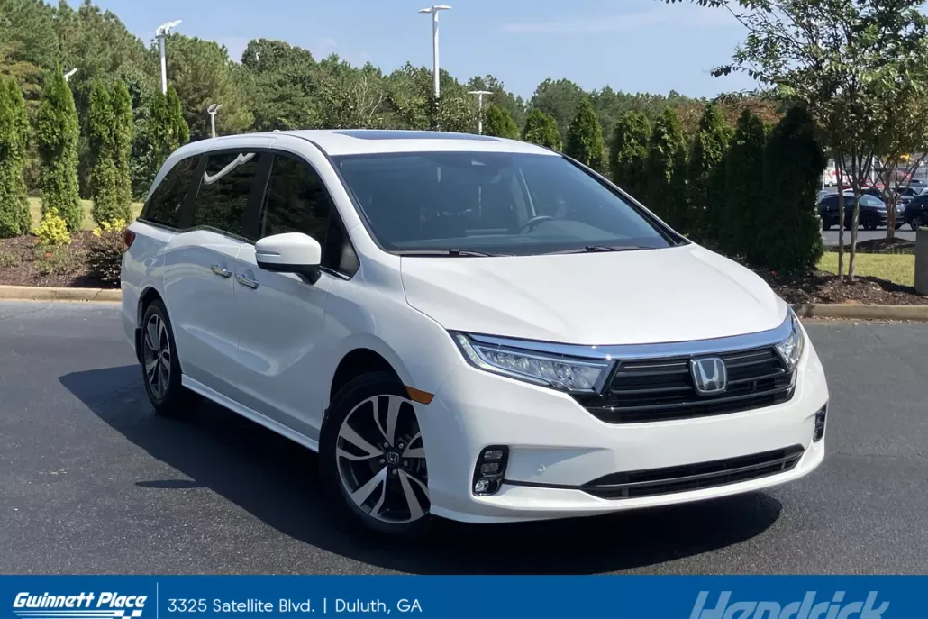 2024 Honda Odyssey Touring photo 1