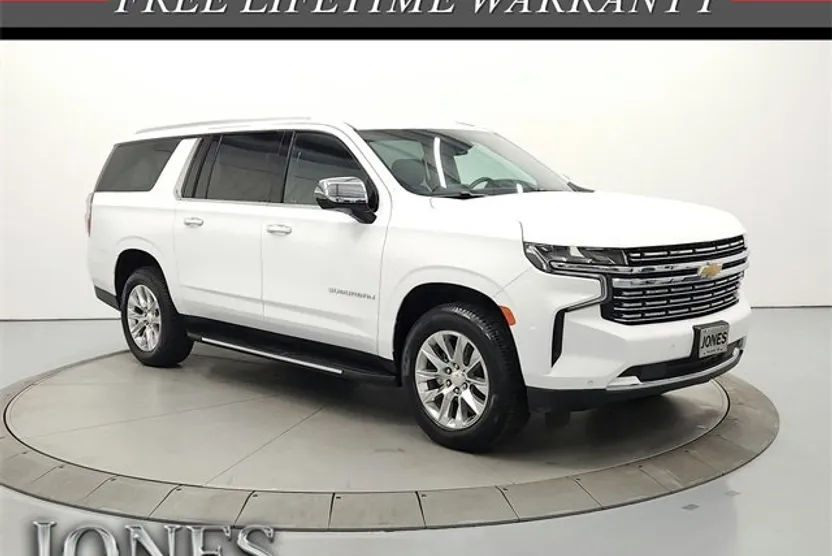 2023 Chevrolet Suburban Premier photo 1