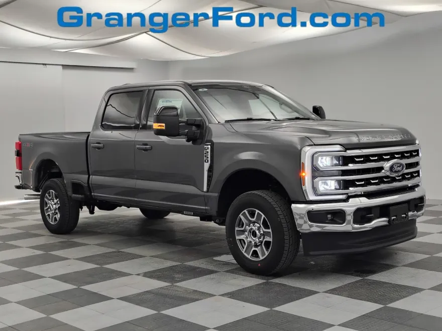 2026 Ford F-250 Lariat photo 1