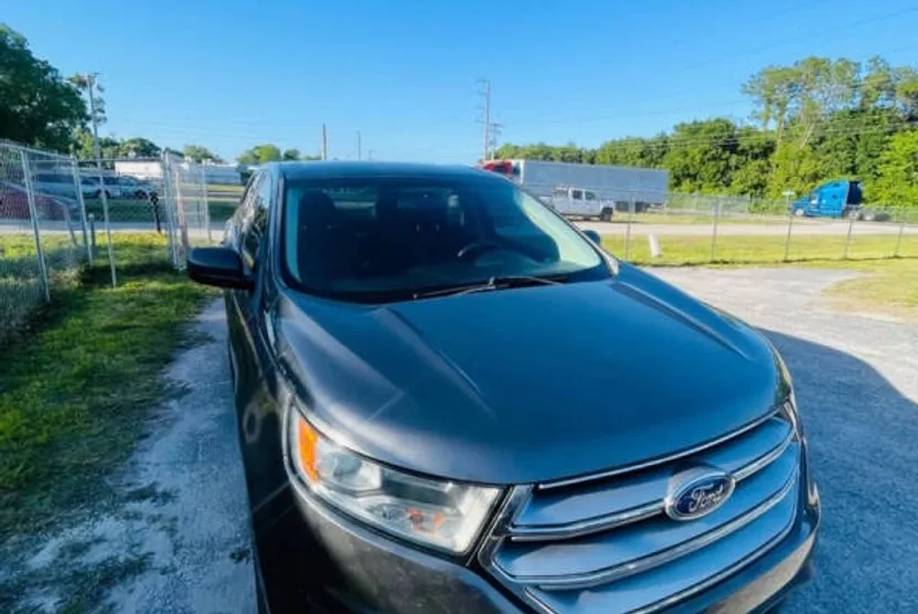 2016 Ford Edge SE photo 1