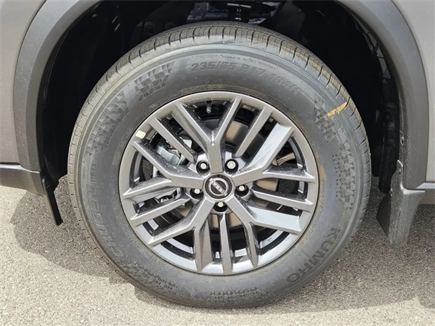 2026 Nissan Rogue S photo 1
