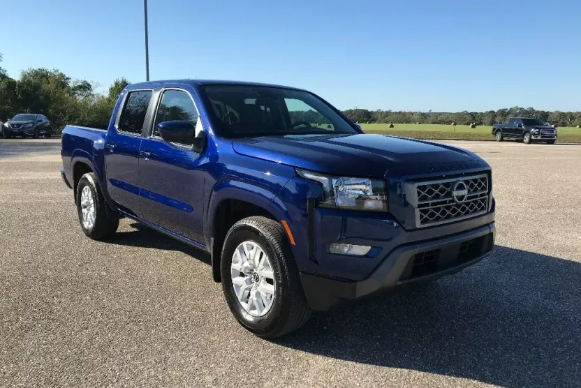 2023 Nissan Frontier SV photo 1