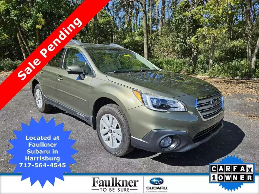 2017 Subaru Outback 2.5i Premium photo 1